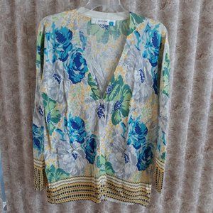 Floral v neckline cotton cardigan long sleeve size L